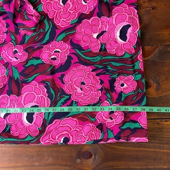 TALBOTS Bold Pink Floral Cap Sleeve Crepe Shift Dress Women's Large Petite LP - Picture 7 of 7